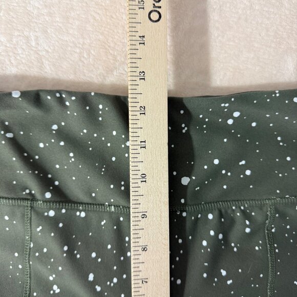 Torrid Leggings Women's Plus 3 Happy Camper High Rise Pockets Cropped Green - Picture 13 of 14